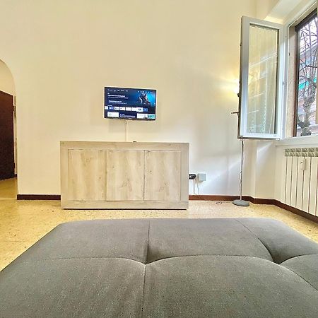 شقة Navigli Style, Tra Metropolitana Famagosta, Comfort E Modernita ميلان المظهر الخارجي الصورة